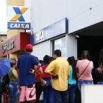 Com Auxílio Brasil, fila de banco dá volta no quarteirão e tem espera de mais de 3h em Campo Grande