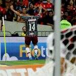 Fluminense marca 2 gols no fim e abre vantagem sobre Flamengo na final do Carioca