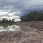 Proprietário rural é autuado por escavar área protegida de afloramentos d’água