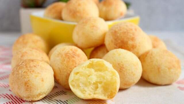 Teste o pão de queijo sem ovos e confira se vale a pena