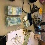 Operação da PF contra o ‘Bonde do Maluco’ prende irmãos com dinheiro e armas em Campo Grande