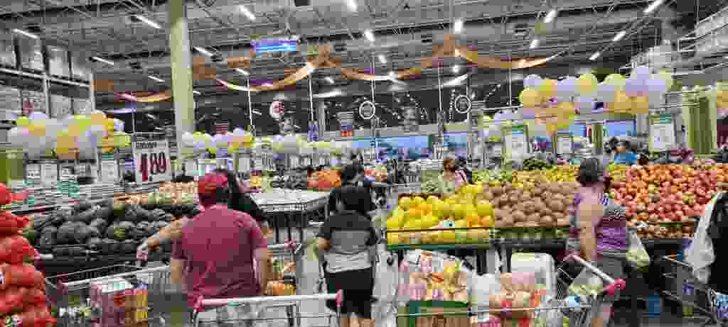 Supermercados permanecem abertos durante todo o período de Carnaval