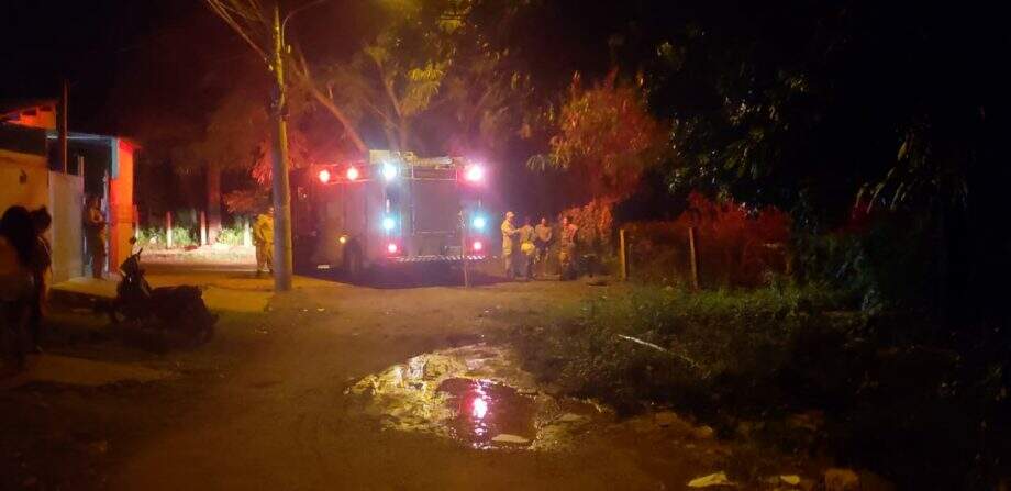 Corpo de Bombeiros no local da ocorrência (Midiamax)