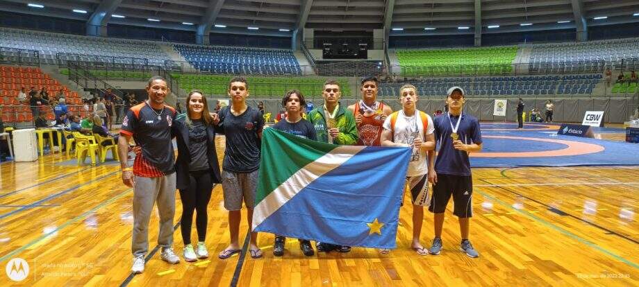 Atletas de Wrestling sul-mato-grossenses que conquistaram as medalhas nos campeonato brasileiros do último fim de semana.