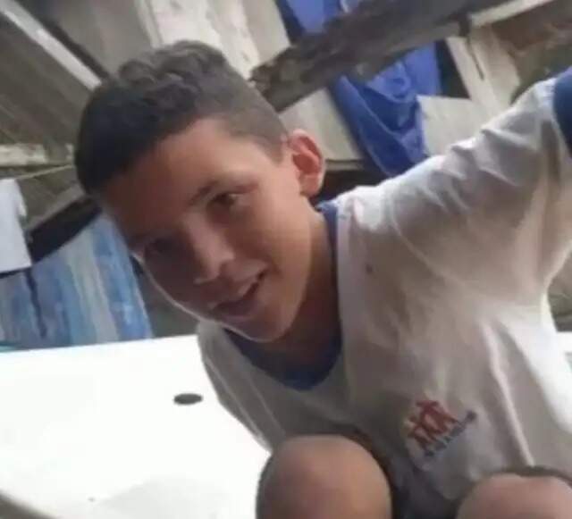 Morre menino que perdeu a família em Paraty, em decorrência das chuvas