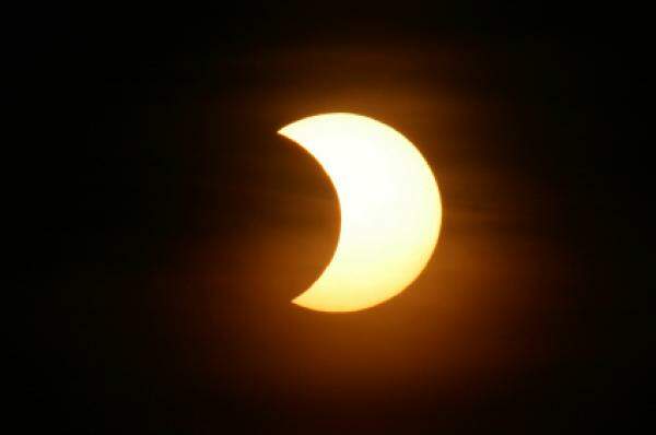 Eclipse solar acontece neste sábado, 30 de abril.