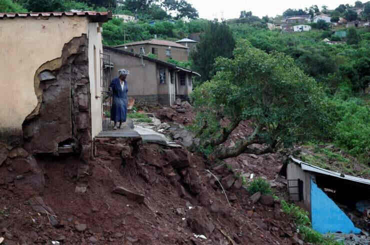 Inundações na África do Sul deixam 395 mortos