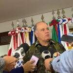 ‘Não é o momento’, diz comandante do Exército durante evento em MS sobre compra de próteses penianas