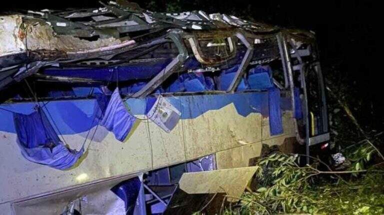 Ônibus de acidente com morte de 11 trabalhadores de MS não tinha autorização para transporte