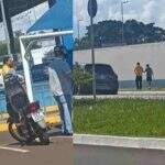 Atitude solidária: funcionário de atacadista ajuda idoso a atravessar a rua em Campo Grande