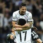 Gol contra bizarro dá ao Corinthians sua primeira vitória na Libertadores