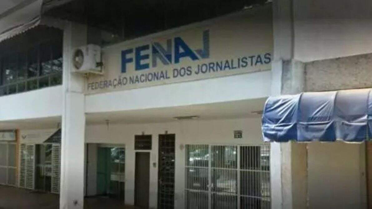 Fenaj pede cassação de Eduardo Bolsonaro por debochar de tortura