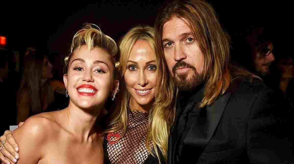 Após 30 anos de casamento, pais de Miley Cyrus terminam relacionamento