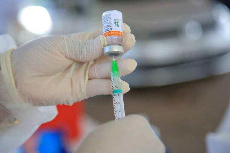 Saiba onde se vacinar contra Covid nesta sexta em Campo Grande