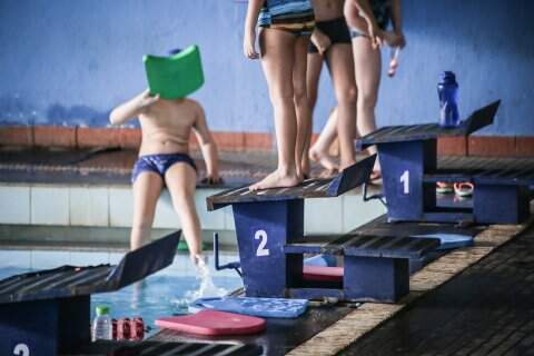 natacao atletas 5 - Com pódio da superação, natação é esporte completo, para todas as idades e que ‘lembra afago de mãe’