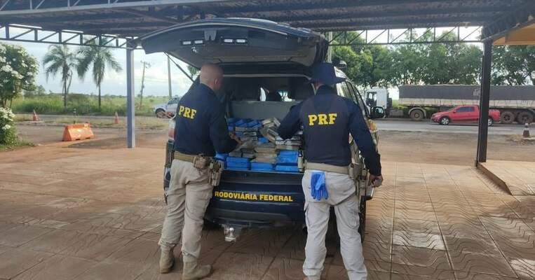 PRF apreende 182 Kg de cocaína em caminhão na BR-158 em MS