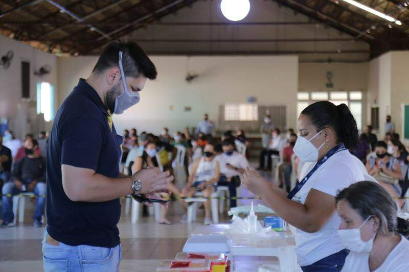 Campo Grande aplica vacinas contra a Covid em apenas um local neste domingo