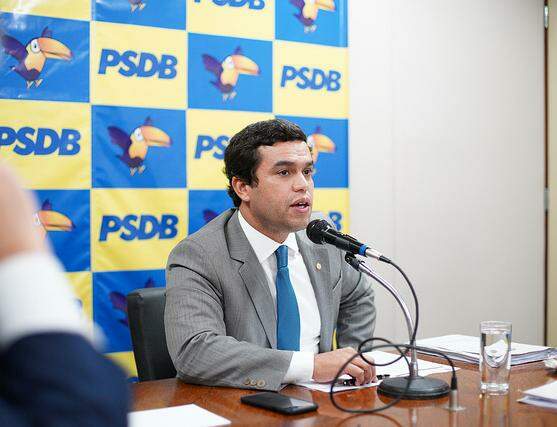 Secretário-geral do PSDB diz que saída de Doria abre caminho para apoio a Tebet