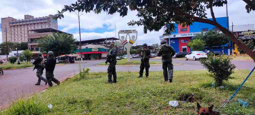 Fronteira segue com reforço policial, após quarto dia do ataque a prefeito