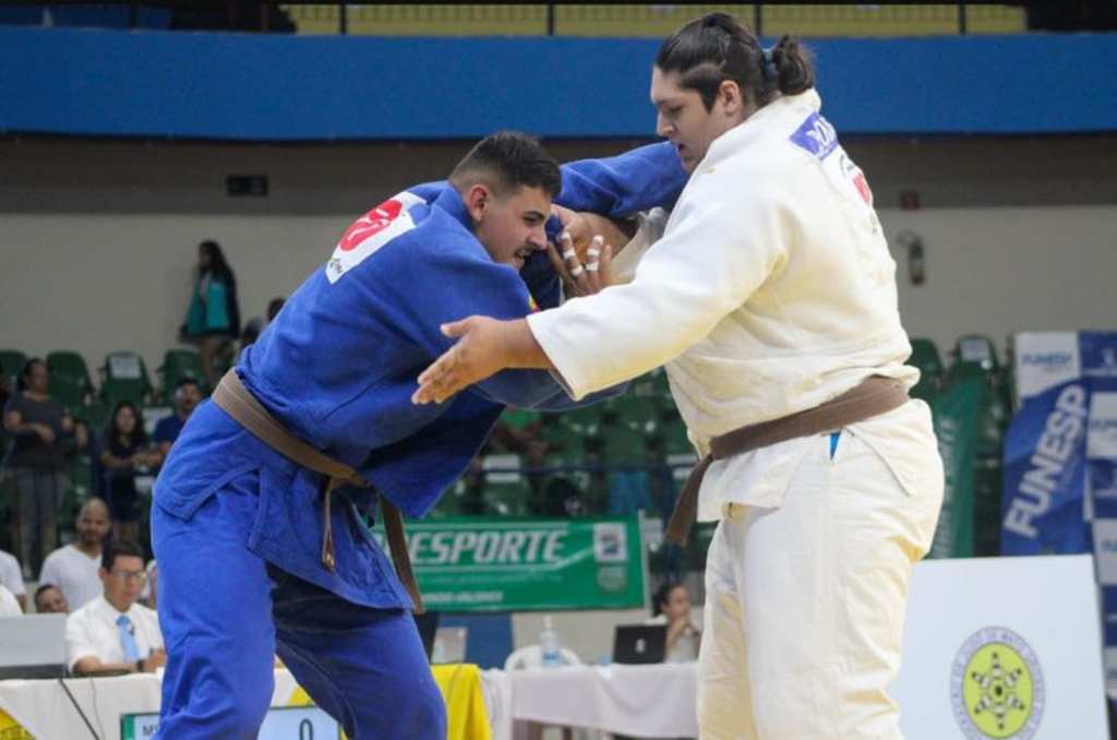 Judocas de Dourados conquistam oito medalhas de ouro em campeonato brasileiro