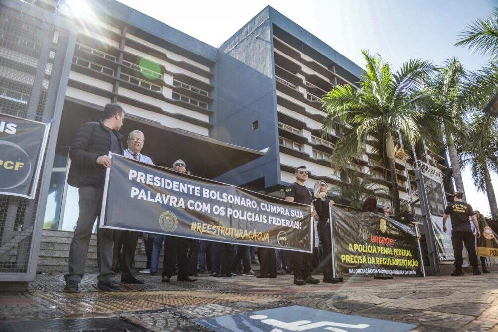 Protesto policia federal - Policiais Federais fazem nova manifestação cobrando promessa de reajuste e reestruturação feita por Bolsonaro