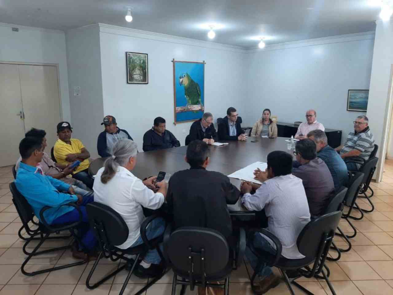 Lideranças indígenas e prefeitura discutem melhorias nas vias das aldeias de Dourados