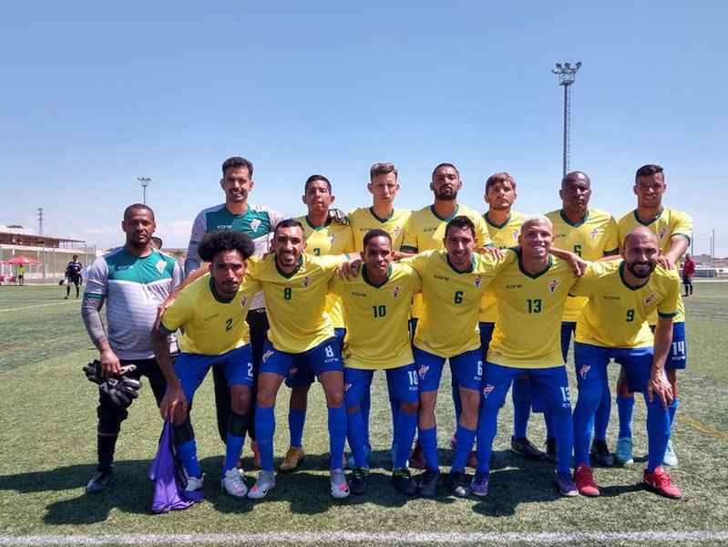 SportsCenterBR - 🇧🇷 OS MELHORES! Na votação do #ExpedienteFutebol de  ontem nossos talentos escolheram esses nomes para formar a melhor Seleção  Brasileira de todos os tempos! Mudaria alguma coisa, torcedor?