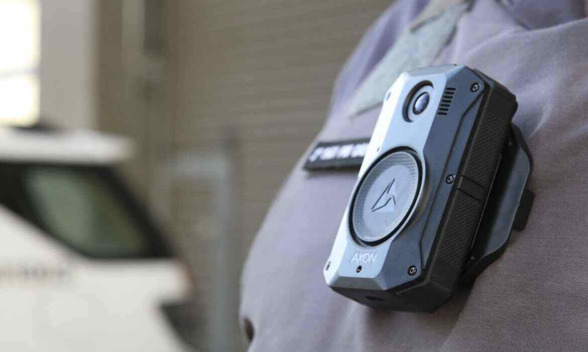 Rio adia início de uso de câmeras em uniformes de policiais