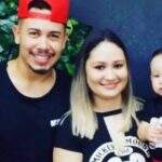 Sertanejo Piettro Dias morre em acidente de carro com esposa e filho em Minas Gerais
