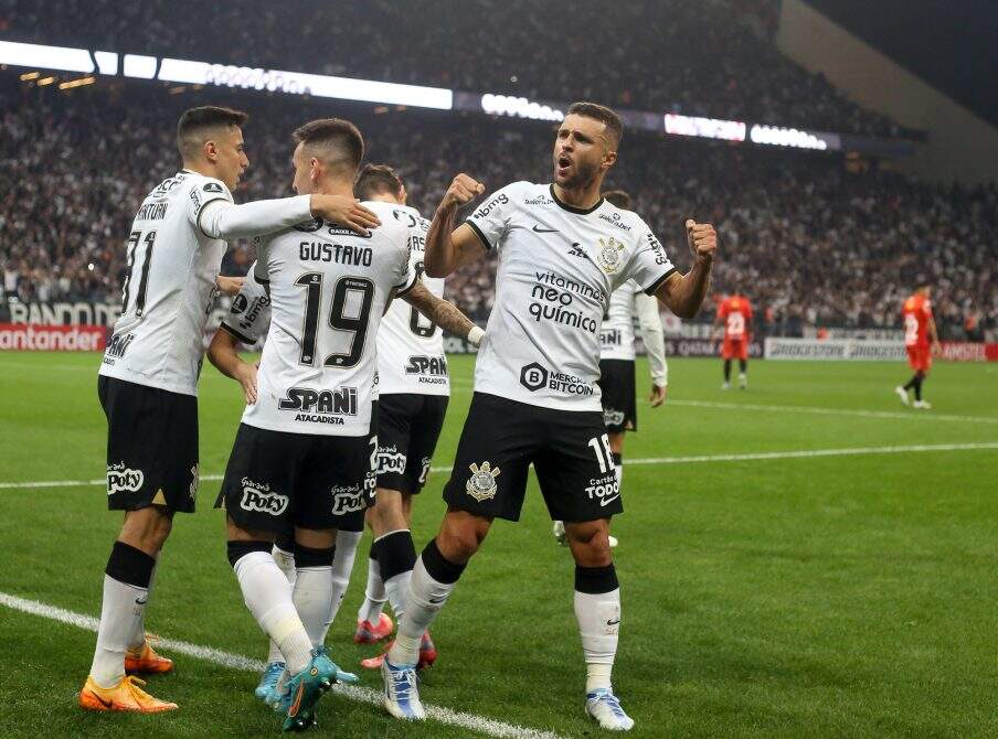 Corinthians só empata com reservas do Always Ready, mas avança em segundo lugar