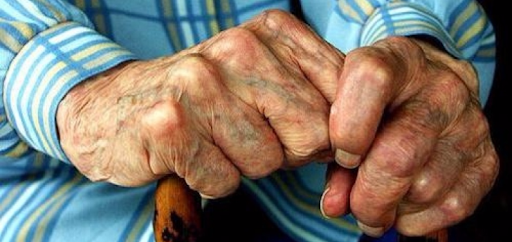 Polícia investiga supostos maus-tratos em asilo de MS com idosos presos a cadeiras de rodas