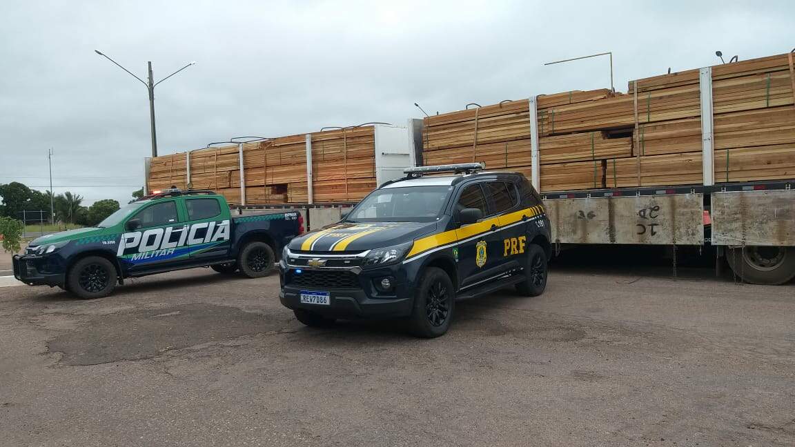 Empresa é multada em R$ 21 mil por transporte ilegal de madeira