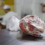 Curso gratuito com 40 vagas de técnicas em corte e venda de carnes é oferecido em Campo Grande