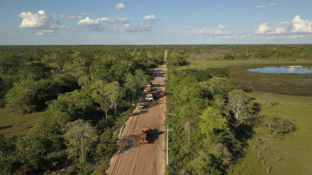 Rodovia em Corumbá, onde será feito revestimento primário