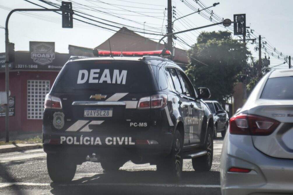 Operação da Deam contra violência doméstica prende dois e cumpre 14 mandados em Campo Grande