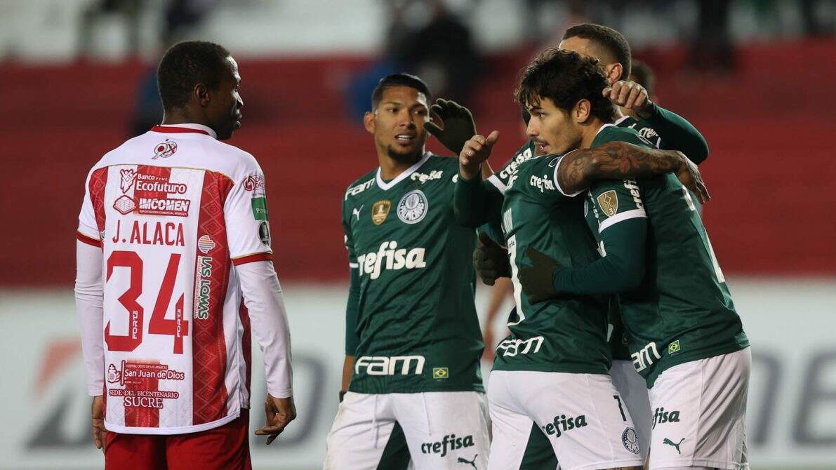 Palmeiras massacra Petrolero e garante vaga antecipada às oitavas da Libertadores