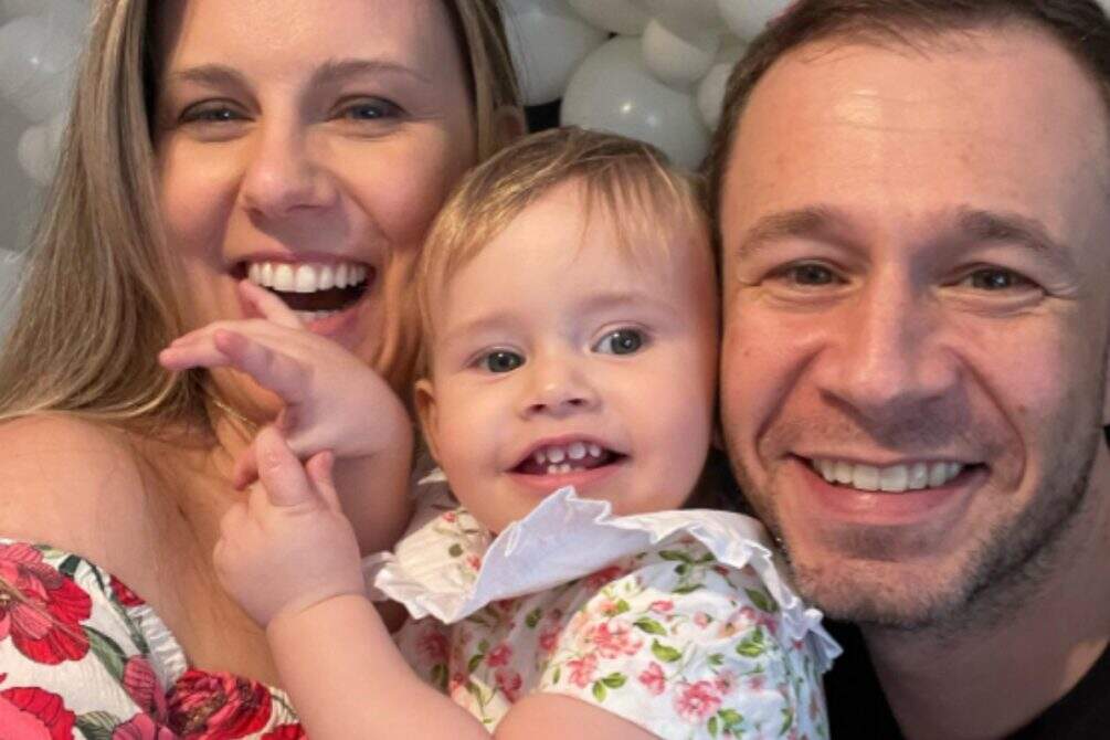 Vídeo: Tiago Leifert e Daiana Garbin atualizam estado de saúde da filha: ‘está cedo para falar em cura’