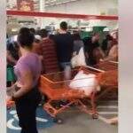 VÍDEO: clientes disputam cebola a R$ 0,99 durante inauguração de atacadista