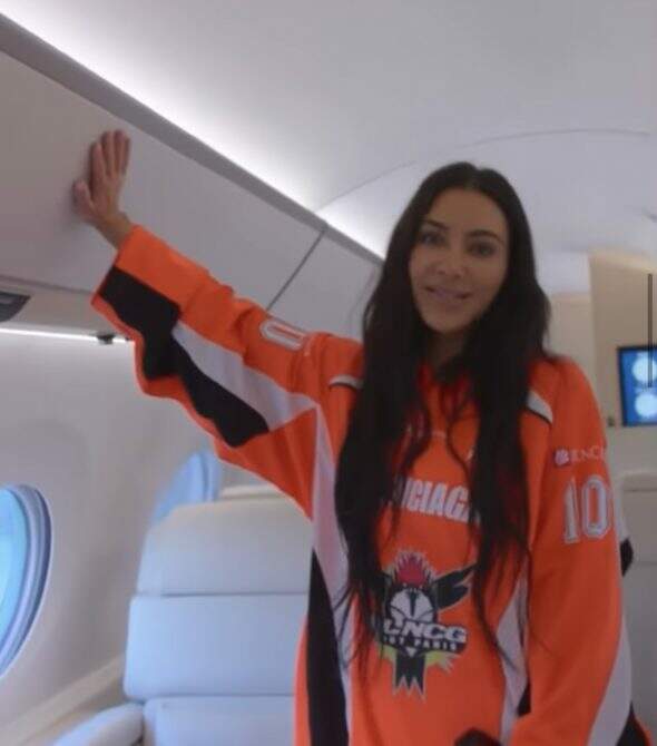 041D91C4 761B 4720 87CD 1D8ED49C122D - Kim Kardashian mostra detalhes do seu avião particular de R$ 719 milhões