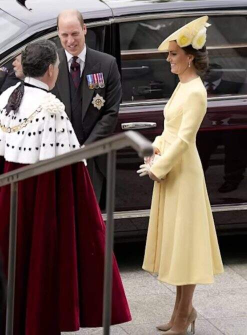 54361732 B16D 40BB AB2A 09B2F8C8B615 - Príncipe Charles preside a Missa de Ação de Graças do Jubileu de Platina na ausência de sua mãe 