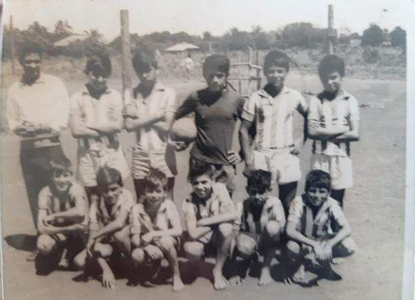 Crianças brincavam em antigo campinho de futebol da Vila Palmira