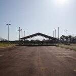 Prefeitura de Dourados inicia montagem da estrutura para a 43ª Festa Junina