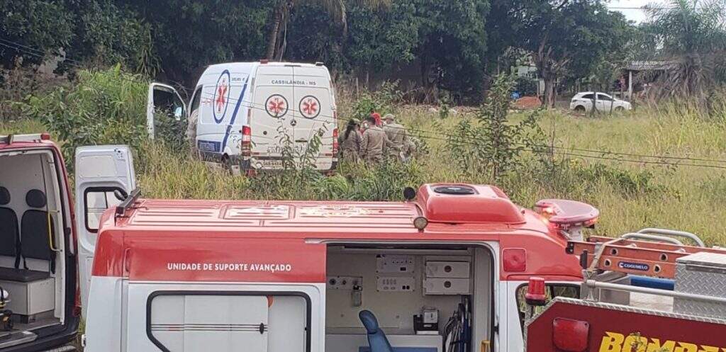 ambulancia1 - Motorista de ambulância morre após passar mal ao volante e veículo sair da pista em Campo Grande