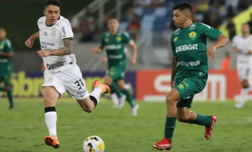 Corinthians perde do Cuiabá e pode ser ultrapassado por Palmeiras e Atlético-MG