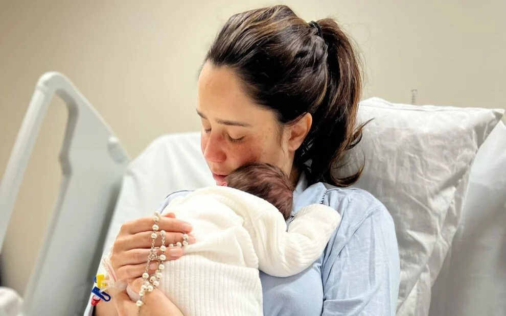 Fernanda Vasconcellos e Cássio Reis anunciam nascimento do primeiro filho