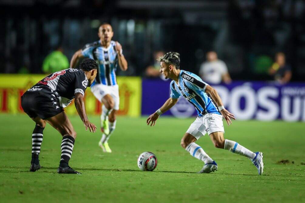 Vasco e Grêmio criam boas chances, mas empatam sem gols na Série B
