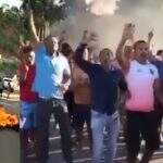 ‘Sem festa, sem pista’: fãs de Gusttavo Lima fecham rodovia após Justiça proibir show do sertanejo