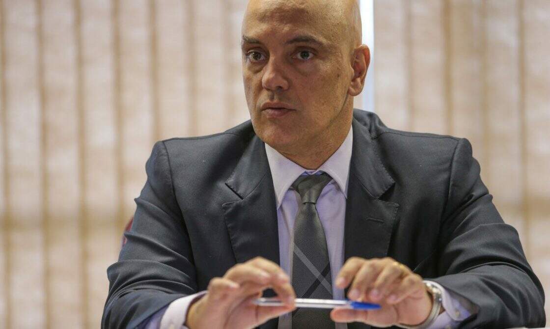 Gabinete paralelo no MEC: Moraes manda PGR se manifestar sobre Bolsonaro