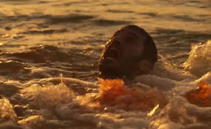 Devorado por piranhas: morte de Levi foi gravada durante quatro dias e ator ficou na água por 4 horas