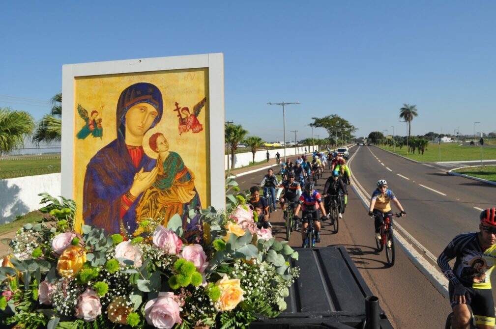 nossa senhora 5 - Rosas e fiéis: Santuário amanhece com novena e agradecimento para Nossa Senhora do Perpétuo Socorro